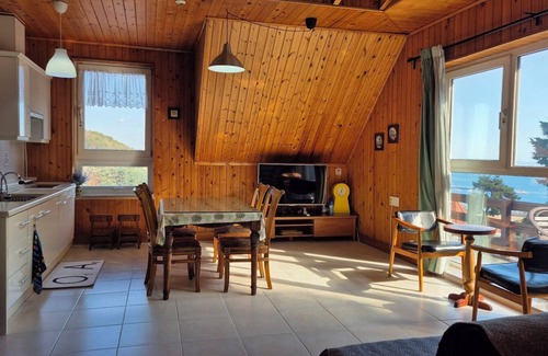 Mulgol Apartamento | Namhae German Village Johannes