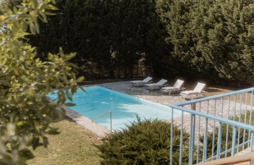 Mafra Cabina | NaNa House Ericeira - Yoga & Surf