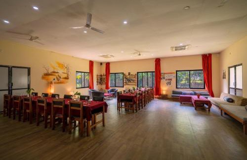 Kawasoti Complejo | Nana Jungle Resort Near Chitwan National Park