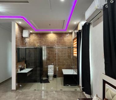 Kumasi Villa | Nanani Luxury Villa - 4 Bedrooms