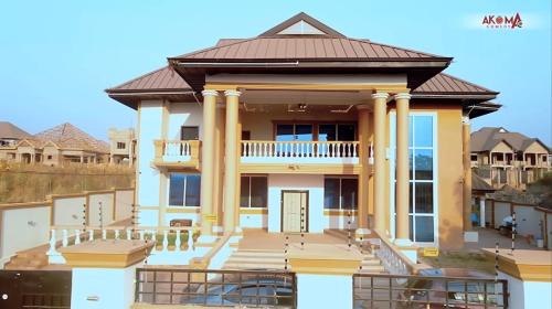 Kumasi Villa | Nanani Luxury Villa