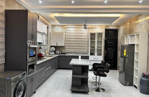 Kumasi Villa | Nanani Luxury Villa