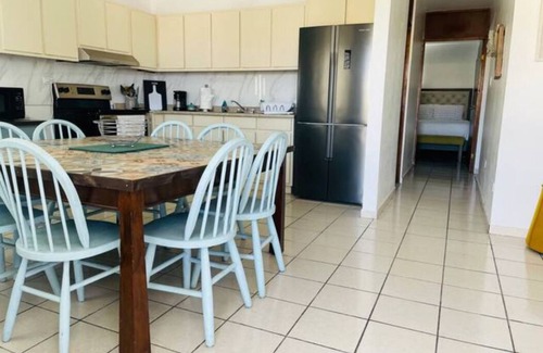 Vega Baja Casa | El Blue Beach Apartment de Nana es elegante, acogedor y está a solo unos minutos de la playa.