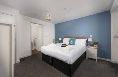 St Just Hotel | Nanjizal, B&B - a hotel room that sleeps 2 guests in 1 bedroom