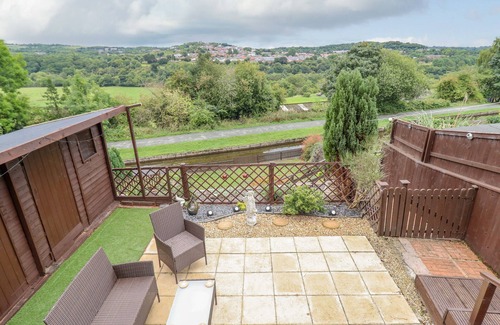 Froncysyllte Cabaña | NANTCLWYD, family friendly, character holiday cottage in Llangollen