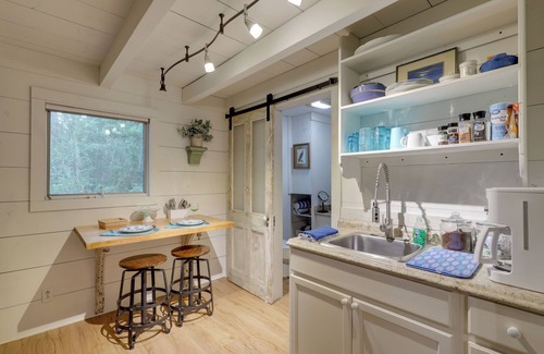 Fernandina Beach Apartamento | 'Nantucket Cottage' w/ Fishing Dock + Sunsets