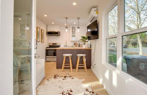Napa Apartamento | Napa Studio with Shared Hot Tub Close to Wineries!