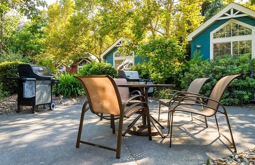 Napa Apartamento | Napa Valley Retreat! Outdoor Swimming Pool, Free Parking!