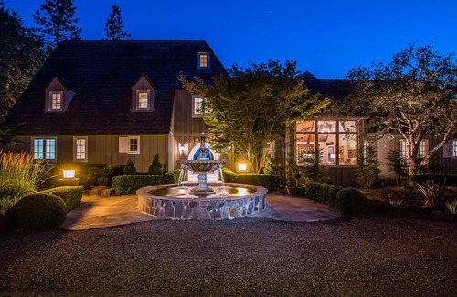 Angwin Casa | Napa Valley Vineyard View Estate