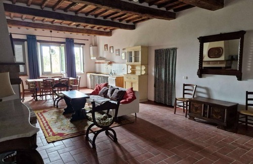 Paciano Apartamento | Napicola Alta (Salone)