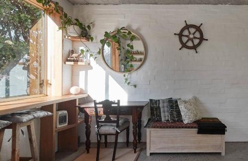 Fitzroy Apartamento | Napier Street Nook - A Chic Studio Masterpiece