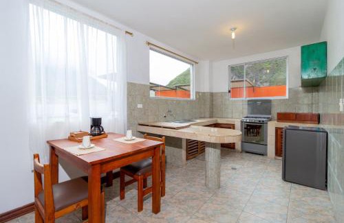 Banos de Agua Santa Apartamento | Napolitano Apart Hotel