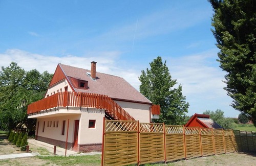 Baja Apartamento | Napsugár Apartman