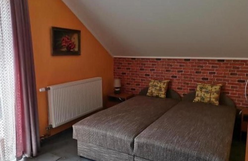Ujkigyos Casa | Napsugár Vendégház