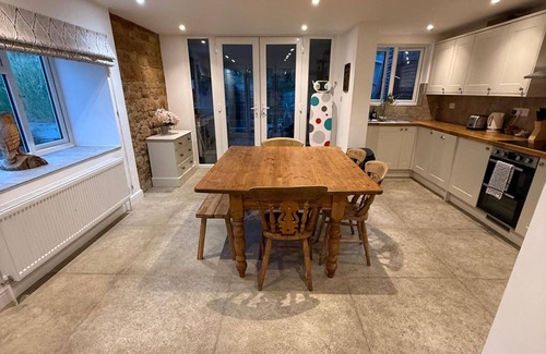 Napton-on-the-Hill Casa | Napton on the Hill - Sleeps Upto 7 & Pet Friendly