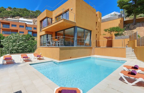 Tamariu Casa | Villa con gran capacidad, vistas al mar y piscina privada - Tamariu-Costa Brava