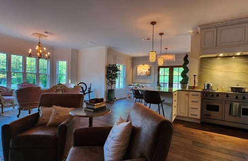 Stokes Casa | Narnia House