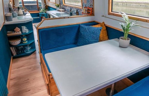 Regent's Park Otro | Narrowboat and Canal Moorings