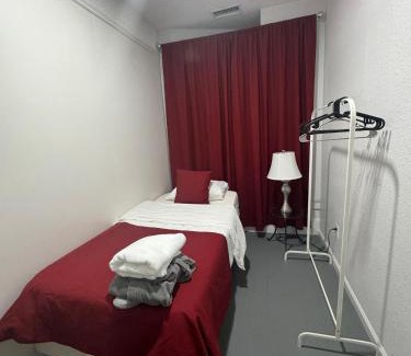 Downtown Los Angeles Casa | Naryn Guest house