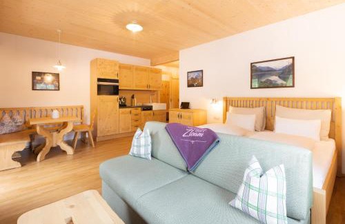 Grundlsee Hotel | Narzissendorf Zloam Hotel