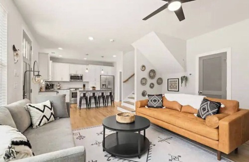 Hadley - Washington Casa | Nash Country Cowboy | Only 1.4mi to Broadway & DT