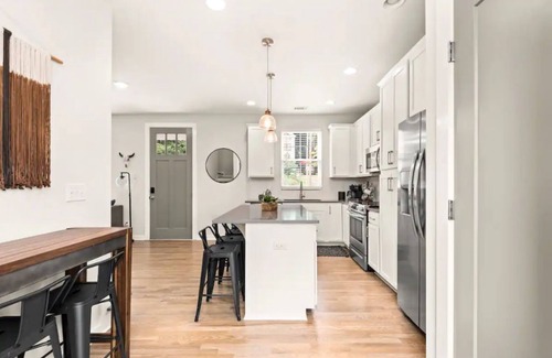 Hadley - Washington Casa | Nash Country Cowboy | Only 1.4mi to Broadway & DT