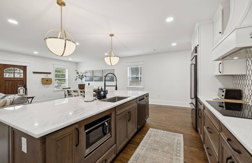 Salemtown Casa | Nash Urban Oasis w/Rooftop & Modern Amenities!