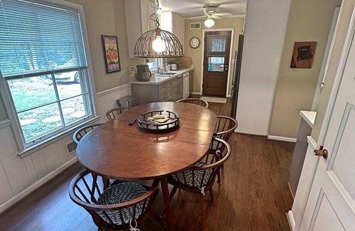 Hillwood Cabina | Nashville elegance enjoy southern comfort in style