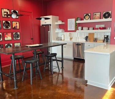 Downtown Nashville Apartamento | Nashville Elvis Suite 4BR by Maddox Hotel