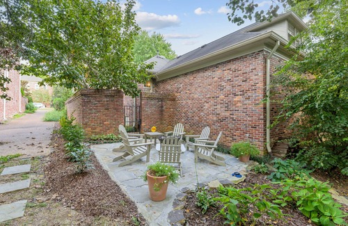 Green Hills Casa | Nashville/ Green HIlls Cozy Family Home. Great for entertaining. Pet Freindly