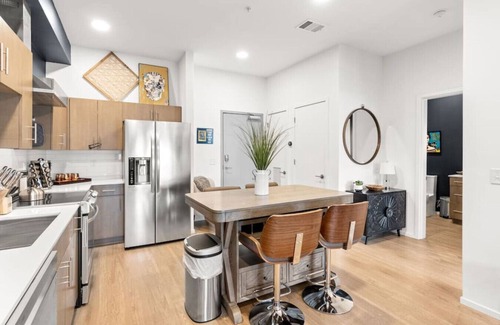 Edgehill Casa | Nashville Mood @ Illume w/ Pool/1 Mile to Broadway