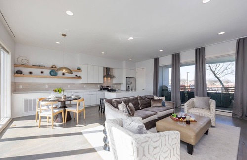 Nashville Cabaña | Nashville Notes - Sleeps 8 - Mins to Broadway!