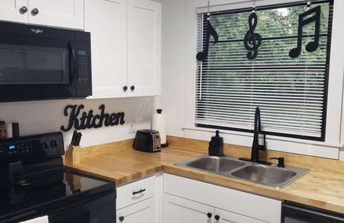 Woodbine Casa | Nashville palace ..The home away from home.