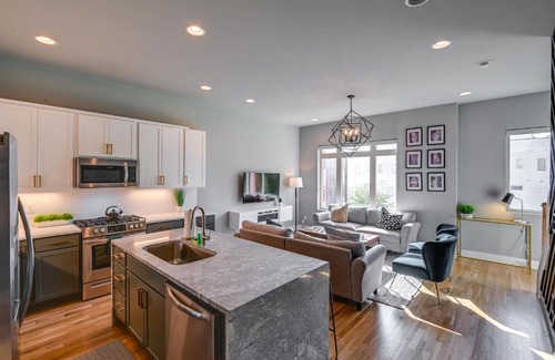 Haynes Area Casa | Nashville Townhome with Rooftop Balcony and Game Room!