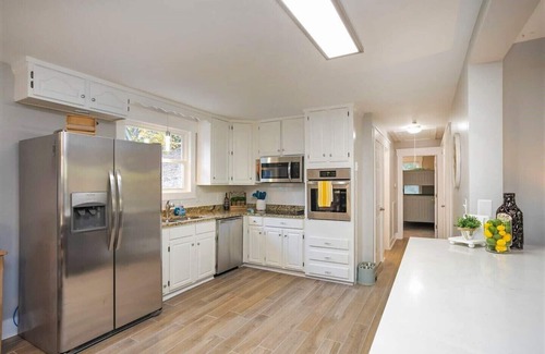 Nashville Casa | Nashville Vibes 4 bd/2.5 ba, Hot Tub, Game Room