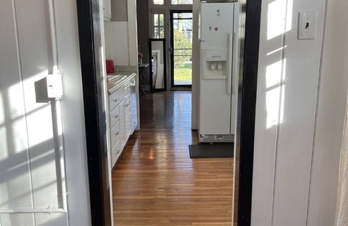 Hillsboro Village Casa | Nashville writers room