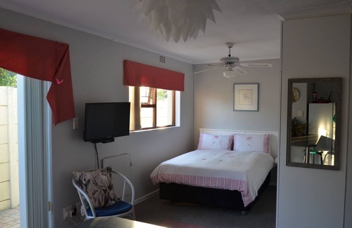 Edgemead Casa | Nat-Art Accommodation