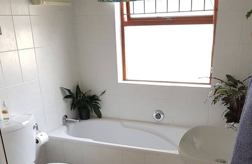 Edgemead Casa | Nat-Art Accommodation