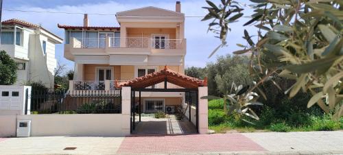 Loutraki Casa | Natageo