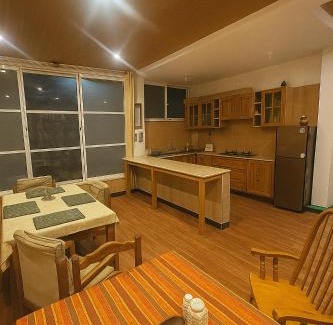 Khokhar Maira Apartamento | Nathia Lodge Mountain View Hotel & Guest House Nathia Gali