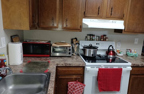 Gulfport Cabaña | Nati's Cottage WALK TO BEACH, Gulfport, Mississippi