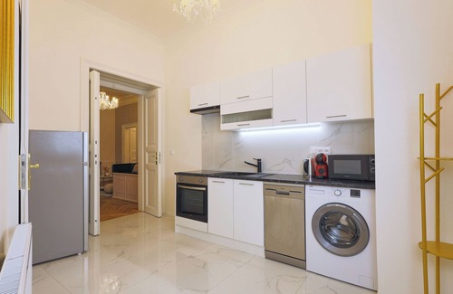 Nove Mesto Apartamento | National Theatre Elegance Residence