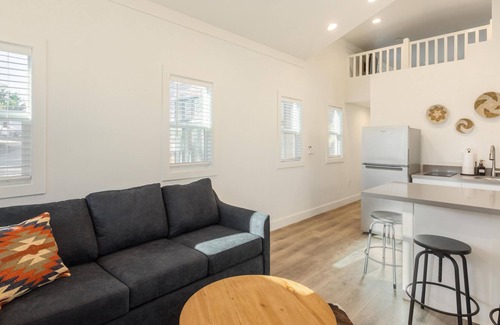 Temecula Cabina | Native Falls Cabin (1BR Loft) - 1BR Loft Craftsman Cabin