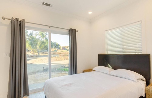 Temecula Cabina | Native Falls Cabin (2BR Deluxe) - 2 bedroom, 1 bath Deluxe Cabin