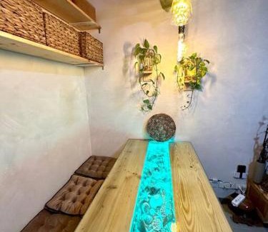South Triangle Apartamento | Native themed Condo Staycation in QC