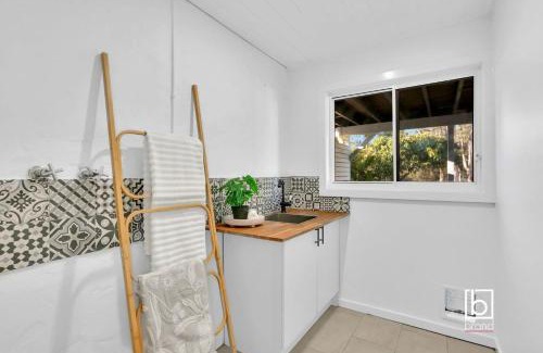 Budgewoi Casa | Natuna Lakeside Retreat