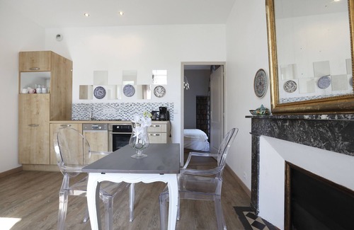 Chinon Apartamento | Apartamento-Baño Privado-Confortable-Vista a la Ciudad-CHENONCEAU