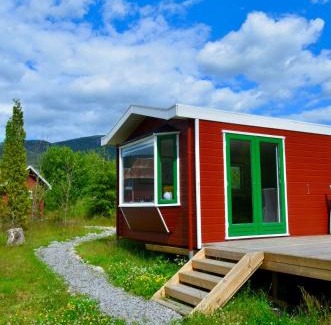 B Chalet De Esquí | Nature cottage on wooded valley