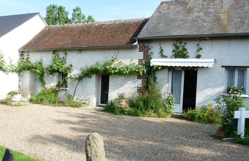Chateau du Loir Cama Y Desayuno | bonito estudio en el corazón de la naturaleza