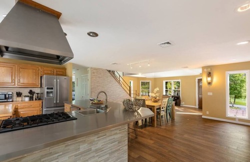 Monroe Casa | Nature Getaway: Charming Villa Near Trails and Parks